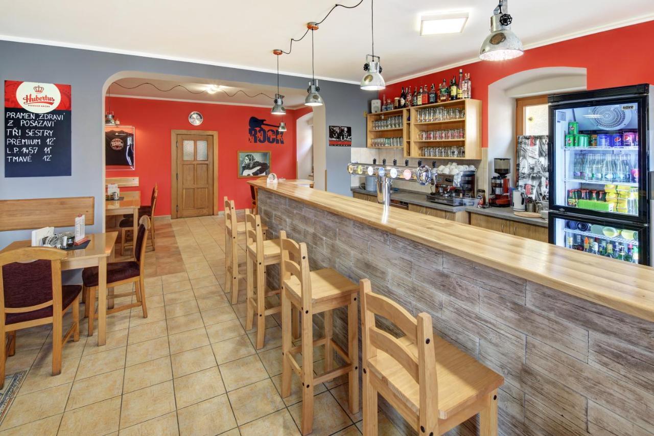 Penzion a restaurace U Vladaře Toužim Exteriér fotografie